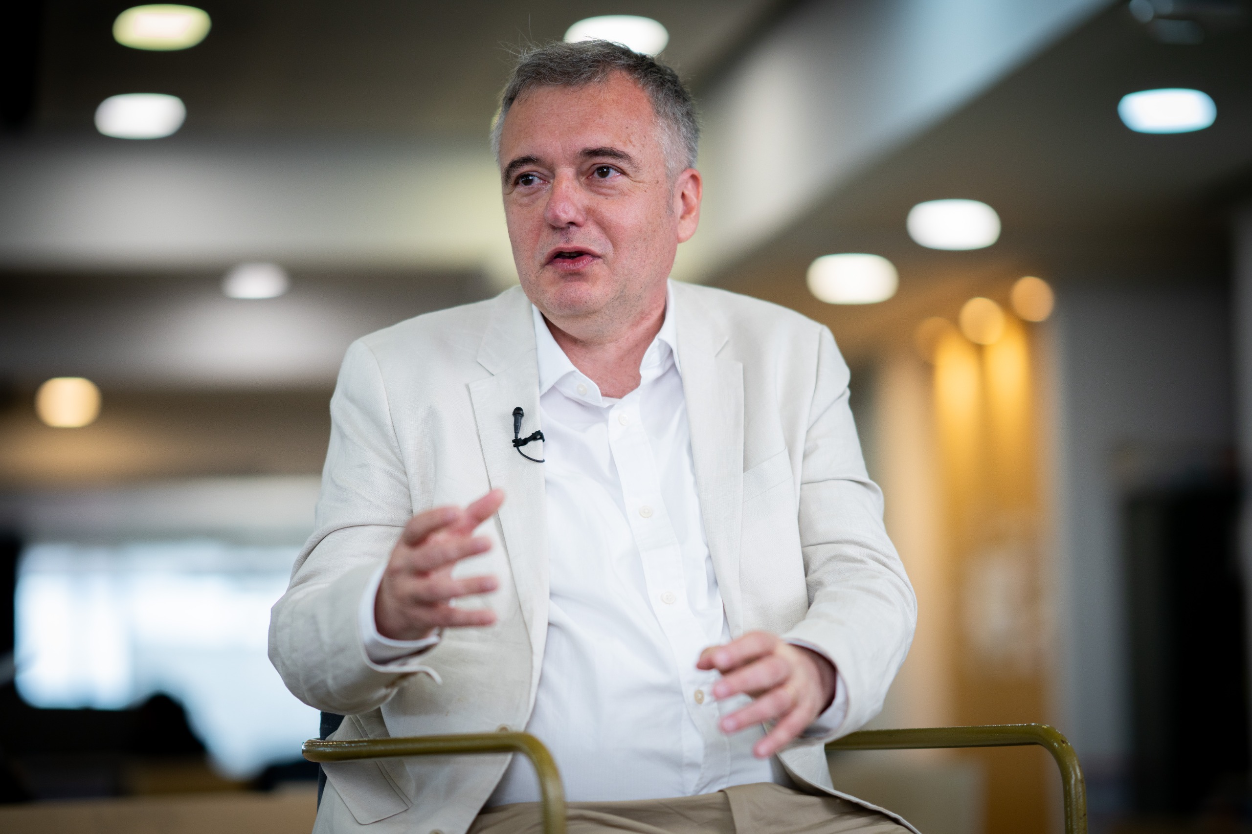 “He entrevistado a 32 premios Nobel de Literatura. Solo me falta Bob Dylan”