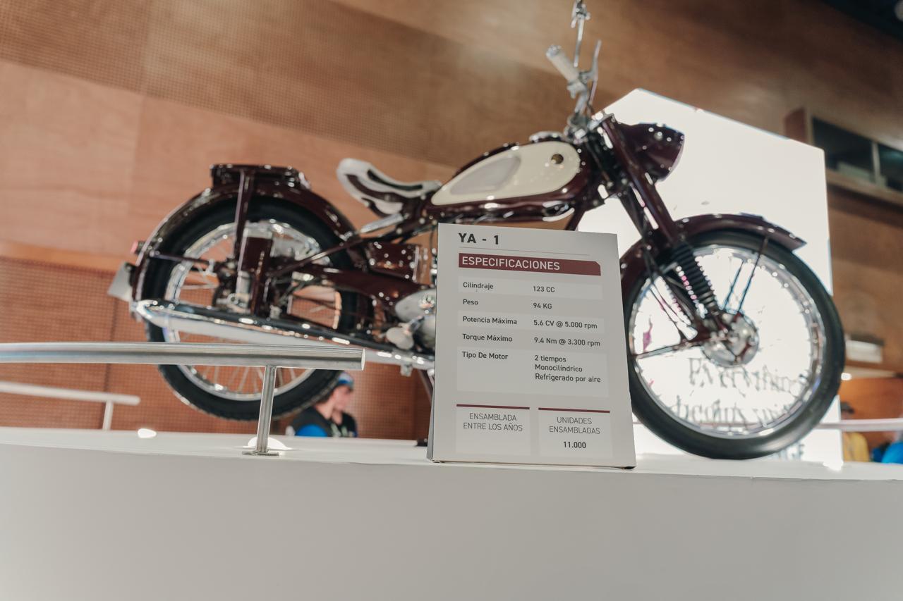 La Libélula Roja, primera moto de Yamaha, se exhibe en la Feria de las 2 Ruedas