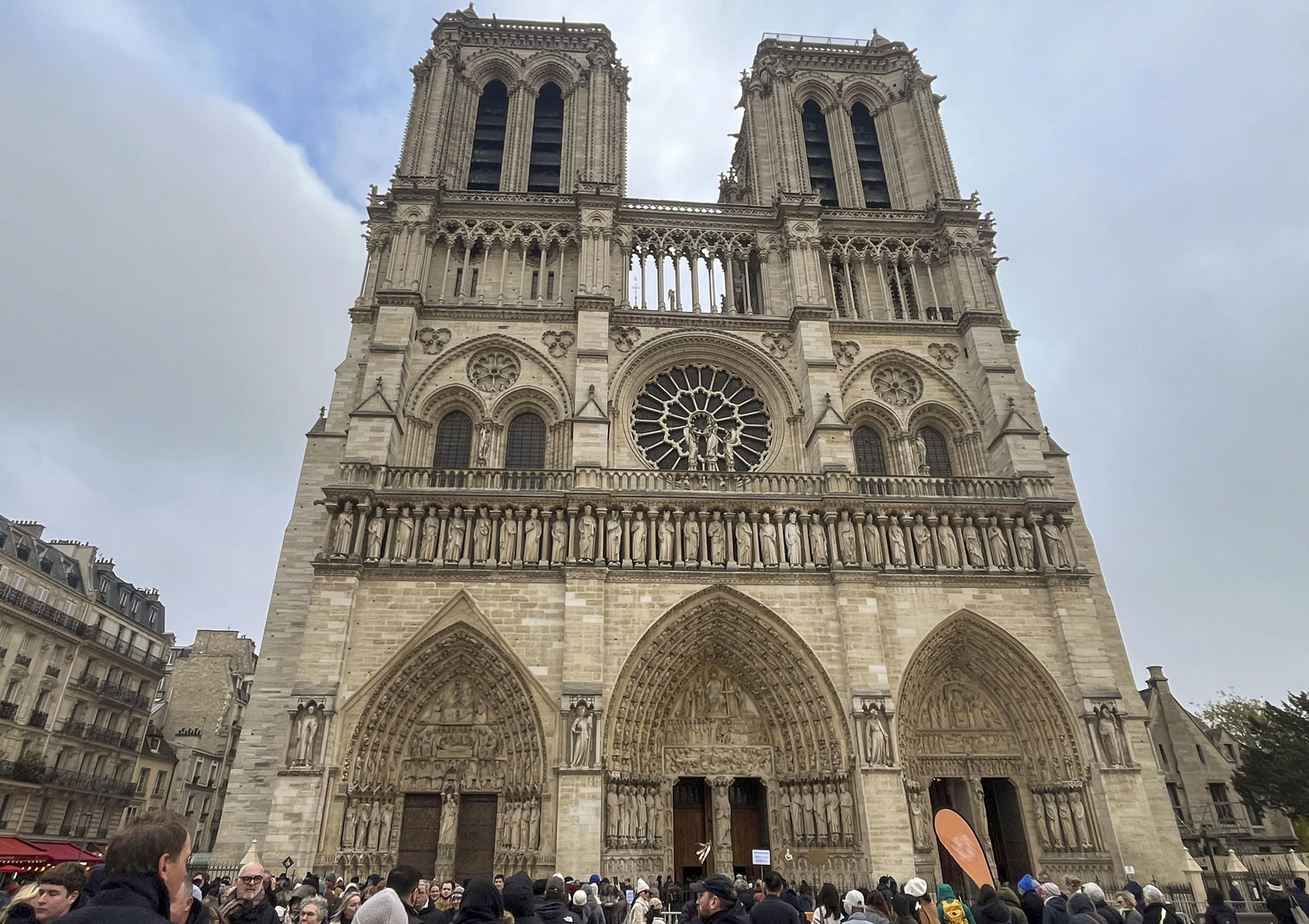 La “excavación del siglo”: 1.700 años de historia se esconden bajo la iglesia Notre Dame
