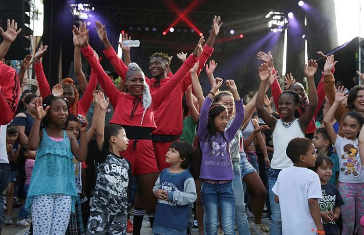 Concierto en la Comuna 13, de Medellín: #LaViolenciaNoNosVence