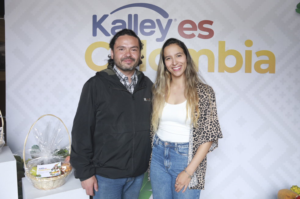 Kalley es Colombia VEA
Las plazas de mercado son un reflejo de la variada gastronomía de nuestro país y Kalley en su novena celebración de Kalley es colombia exalta en esta ocasión las plazas de mercado y su oferta de comida típica