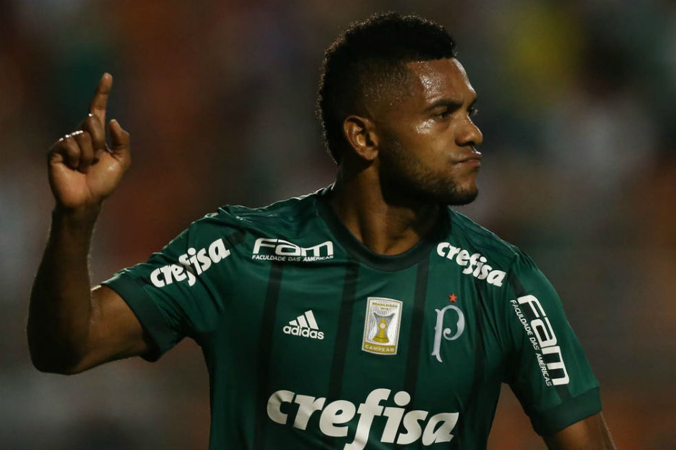 Empiezan a mejorar las cosas para Miguel Borja en Brasil