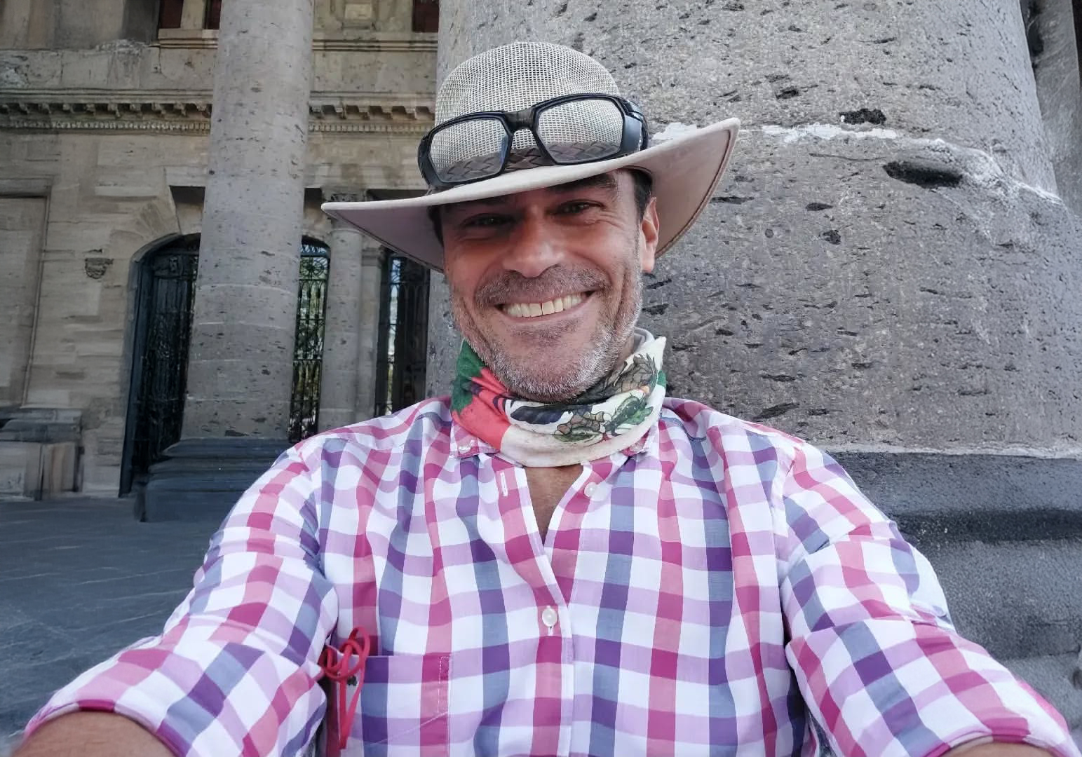 Carlos Torres, actor mexicano.