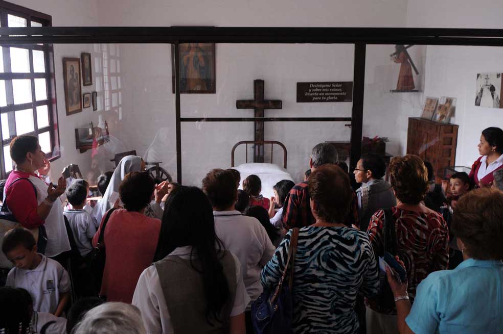 «La Madre Laura nos puso a trabajar»