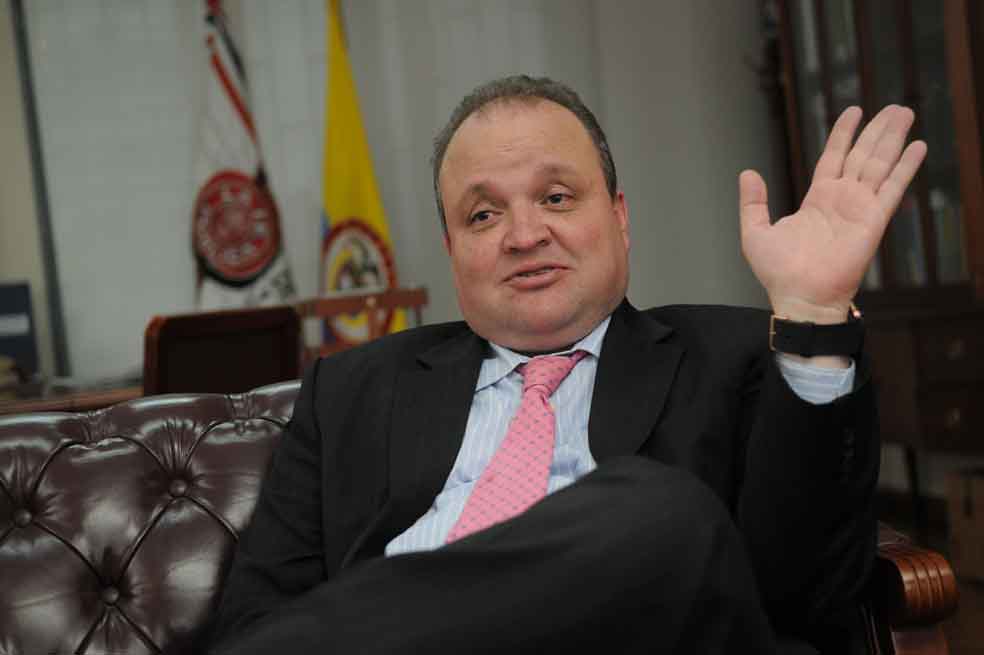 Habrá nueva regulación sobre la tierra