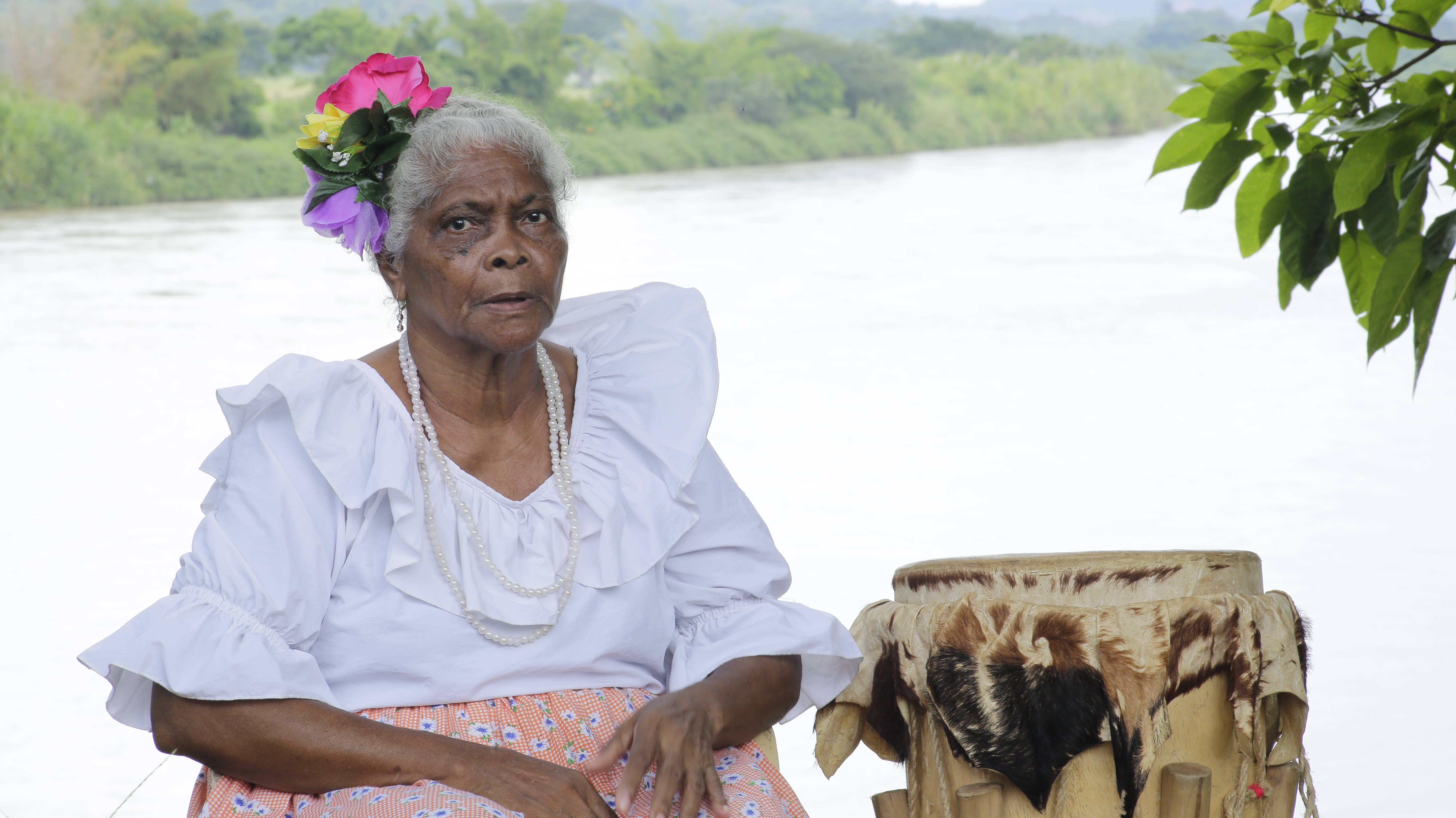 Mery Jiménez y la Tuna Tambora en el Bajo Cauca le cantan a la paz