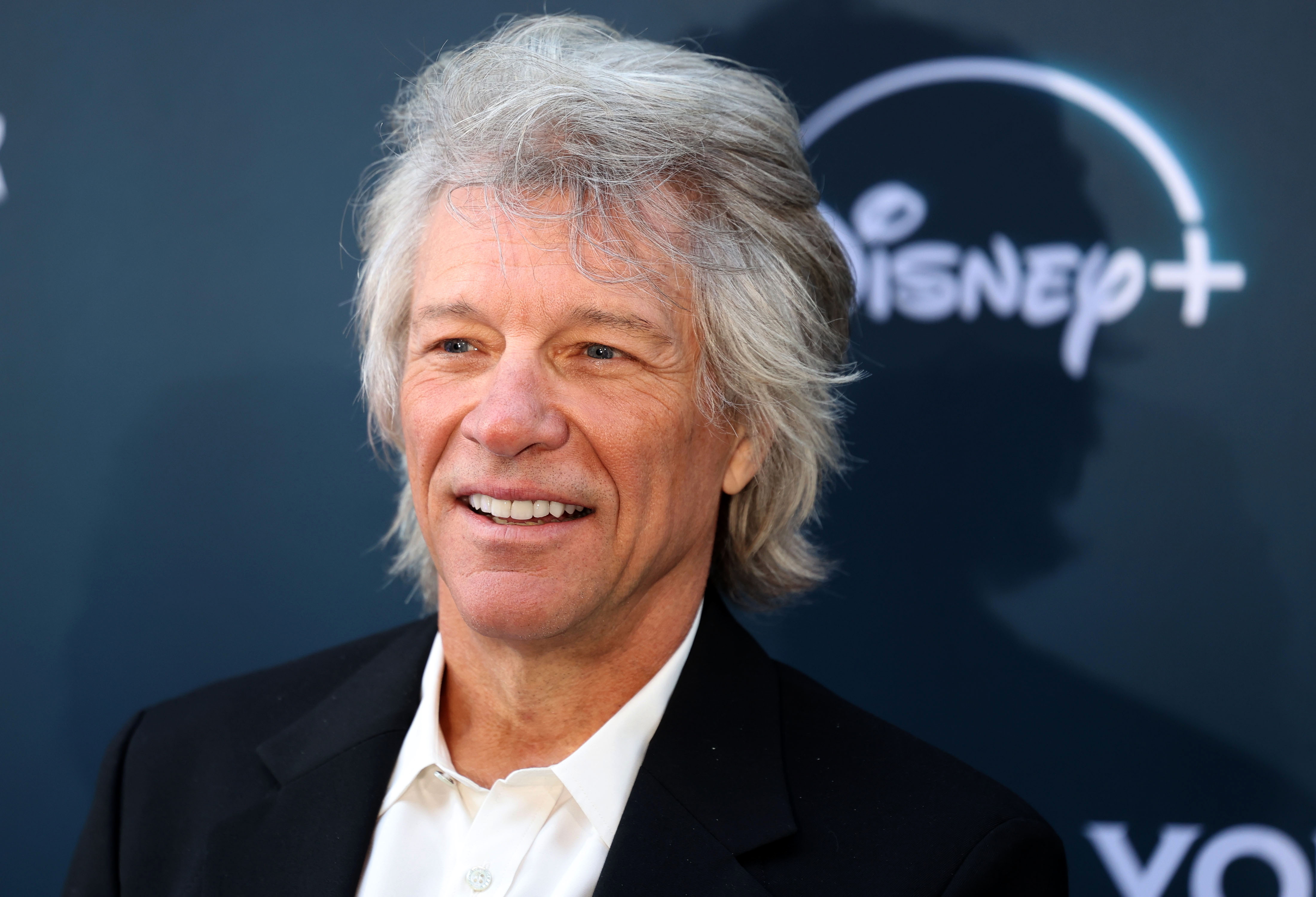 Jon Bon Jovi evitó que una mujer al borde de un puente saltara en Nashville