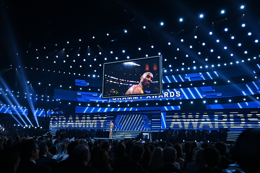 «¡Esta noche es por Kobe!»: el Grammy le canta a la leyenda