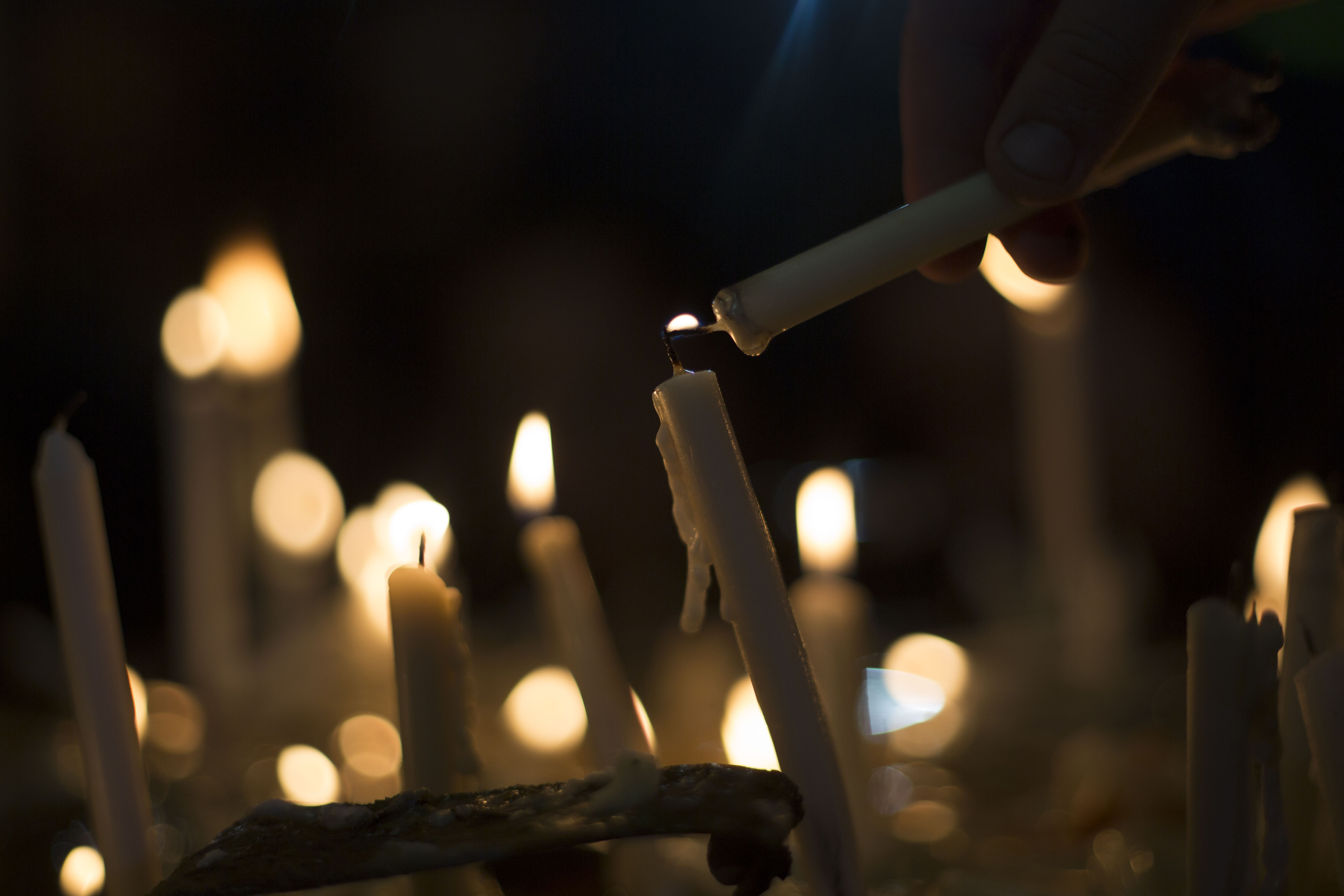 Noche y madrugada de velitas amarga: 75 quemados
