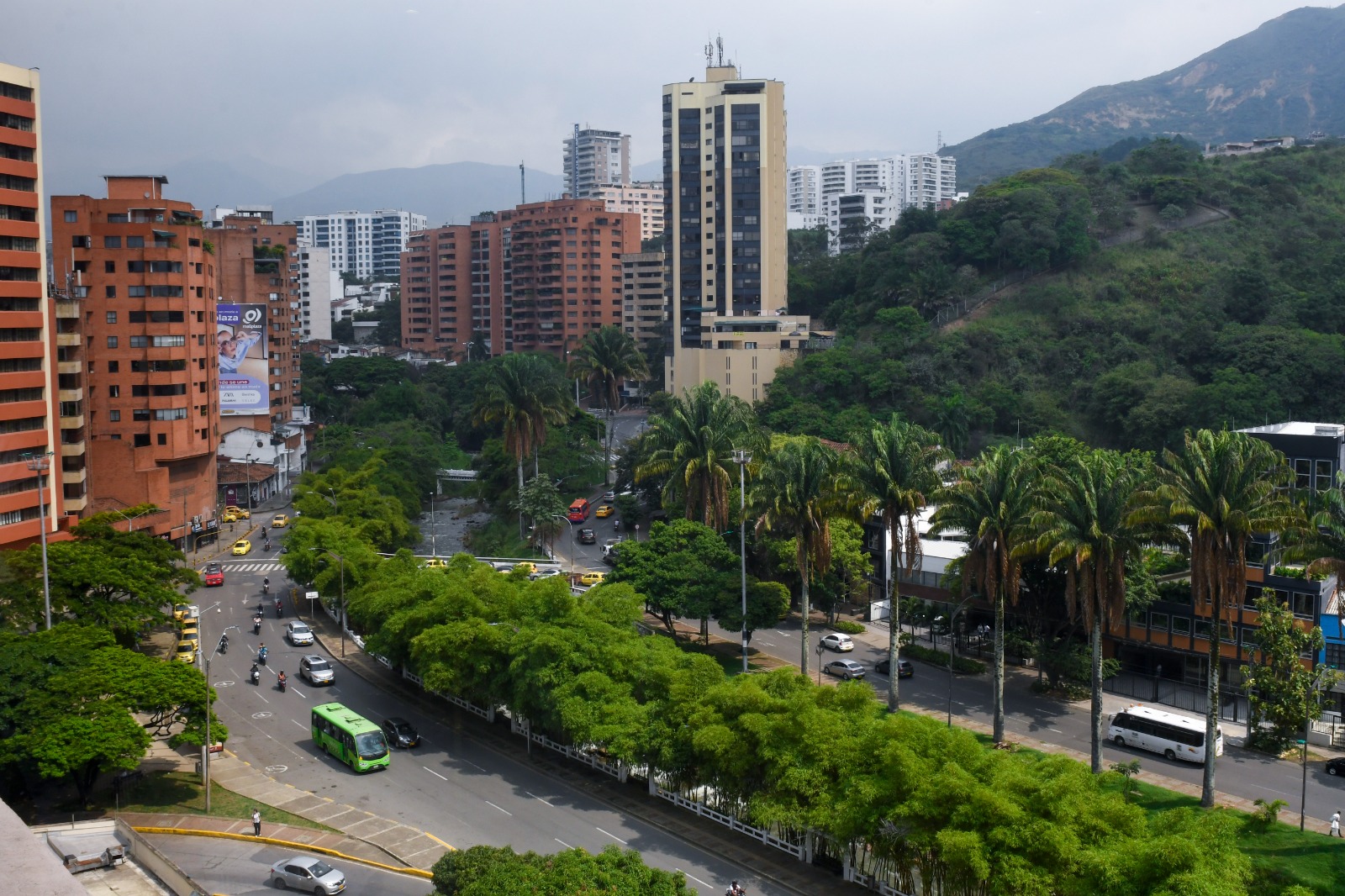 En extrañas circunstancias murió policía de la COP16 en hotel de Cali