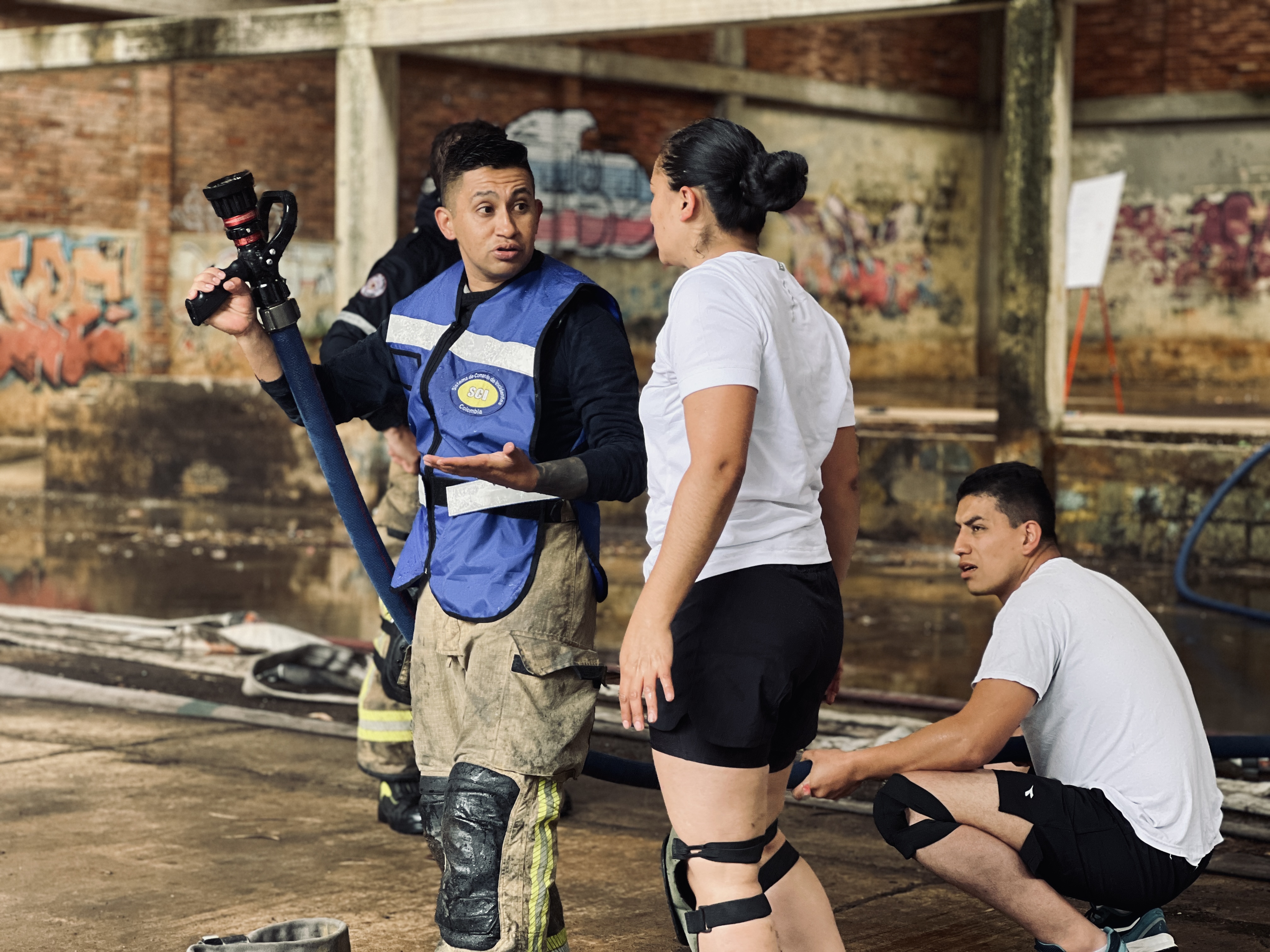 Así se formaron los nuevos bomberos, que se suman al cuerpo de socorristas de Bogotá, para reforzar la atención de emergencias.
