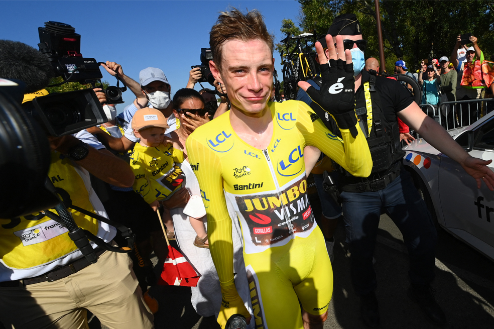 Vingegaard celebró su campeonato del Tour de Francia en los Campos Elíseos