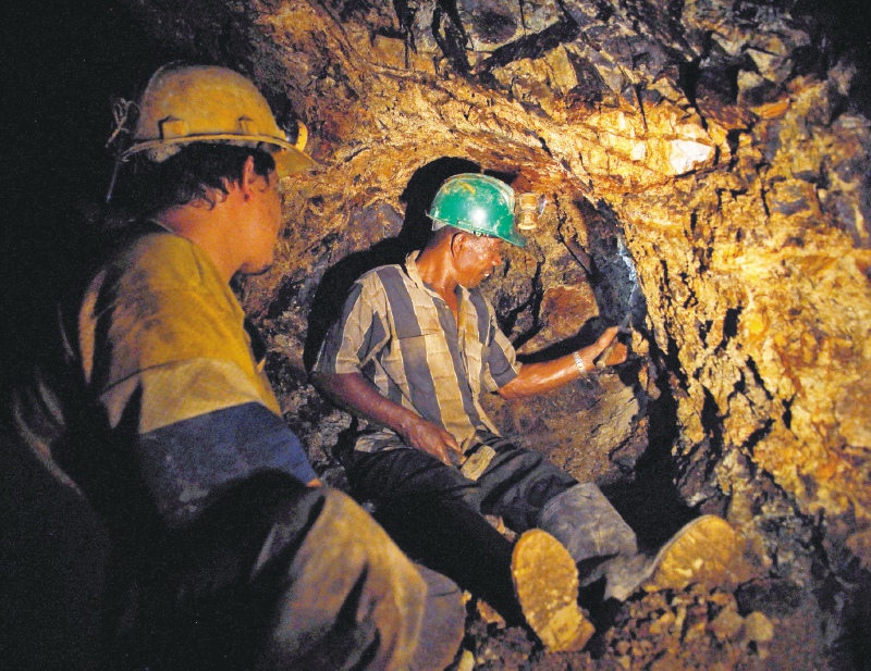 La protección de los mineros en uno de los pueblos más antiguos de Colombia
