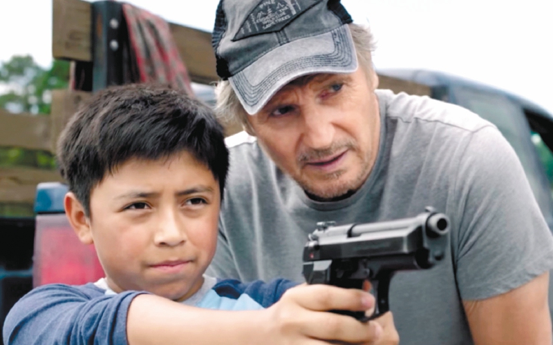 Una escena de la cinta "El protector" ("The marksman"). / Cortesía de Cine Colombia