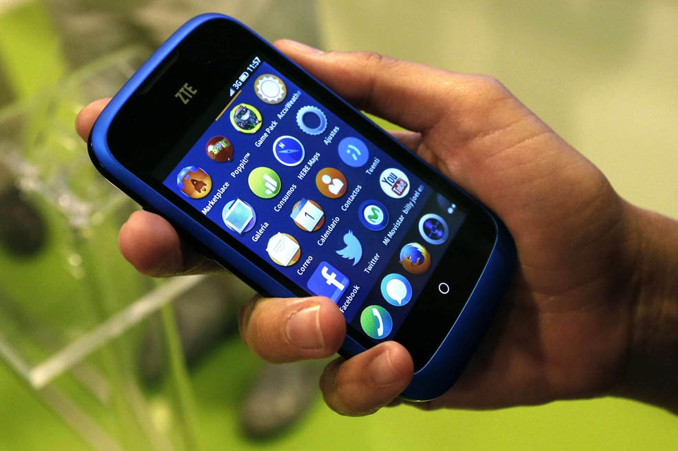 Se encogen las ganancias de fábricas de celulares