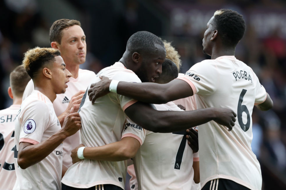 Doblete de Lukaku reanima al Manchester de Mourinho