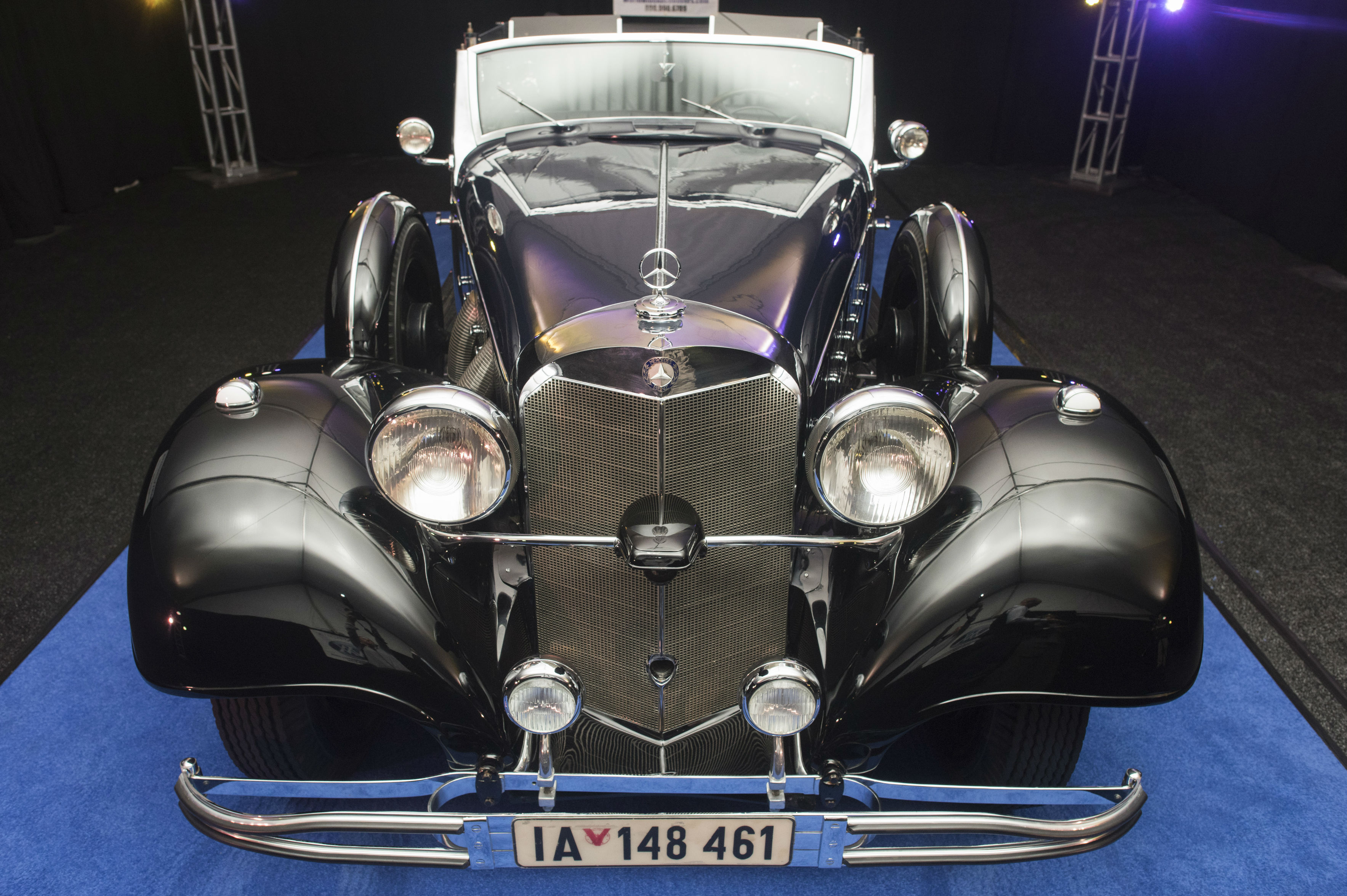 El Mercedes-Benz que usó Hitler y que no encuentra comprador en subasta en EE.UU.
