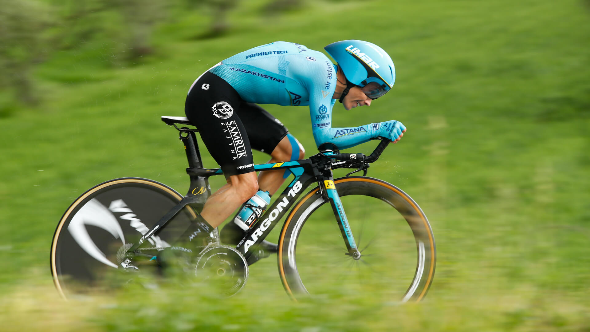 ¿Golpe definitivo para Miguel Ángel López en el Giro de Italia?