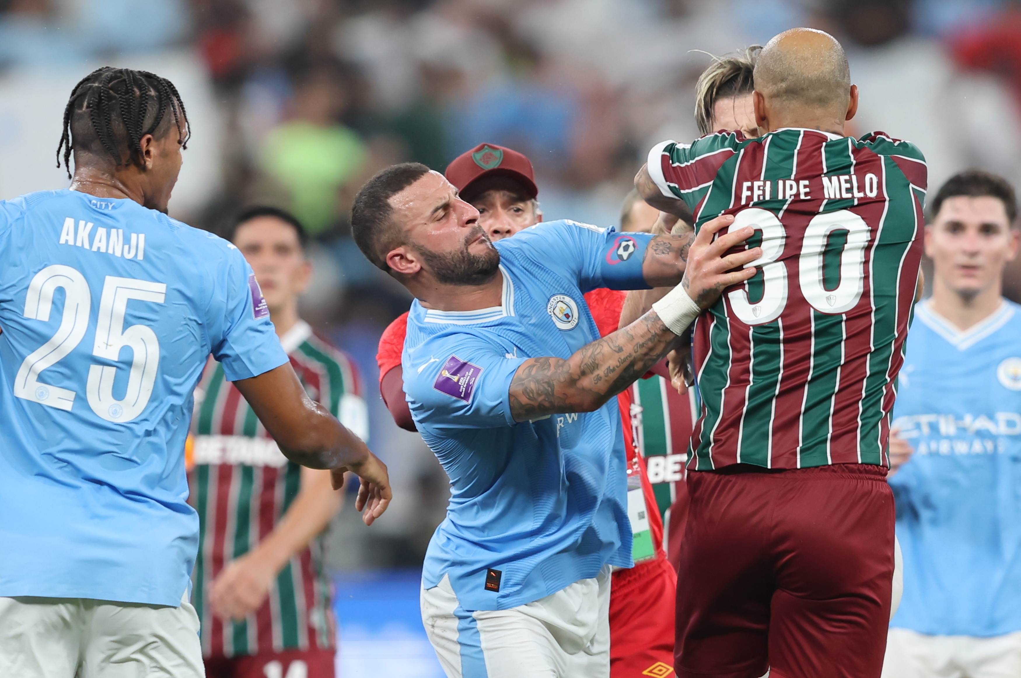 Vídeo: vergonzosa pelea en final del Mundial de Clubes; Felipe Melo y Walker, protagonistas