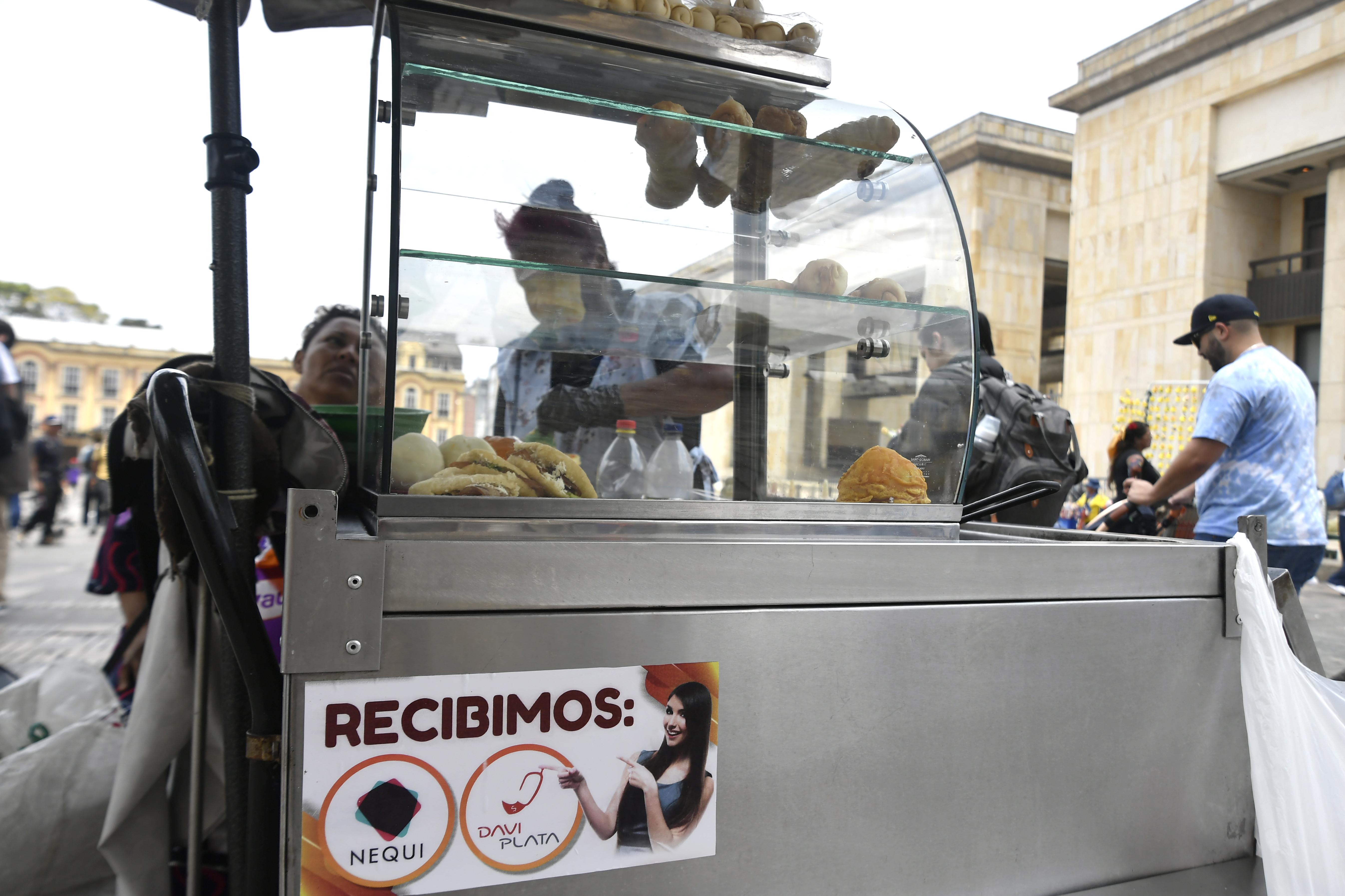 Concejal alertó riesgo de uso de cilindros de gas en el espacio público