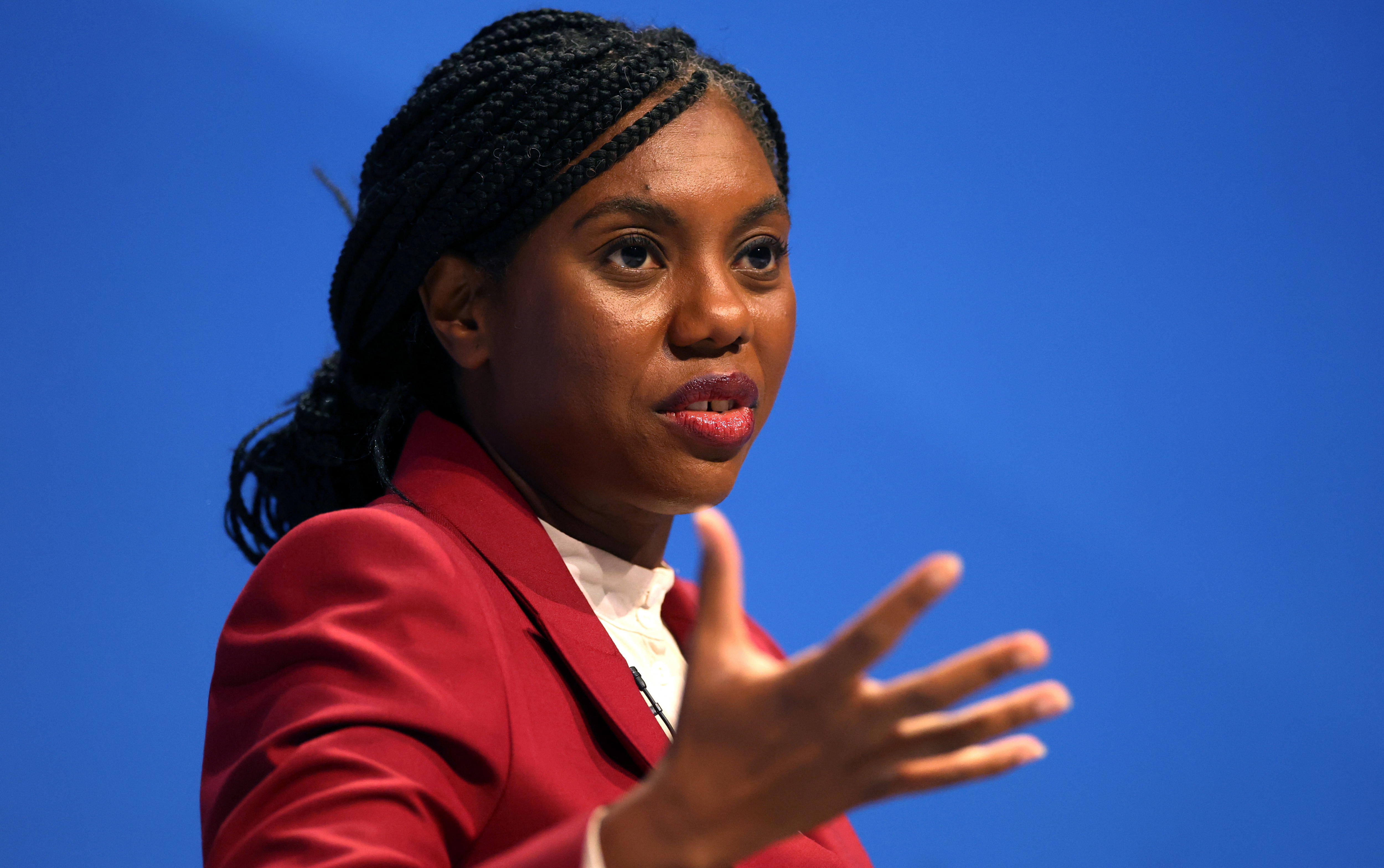 Birmingham (United Kingdom), 30/09/2024.- Conservative Party Leadership candidate Kemi Badenoch speaks at a 'Meet the Candidates' event during the Conservative Party Conference in Birmingham, Britain, 30 September 2024. The Conservative party Conference runs from 29 September to 02 October 2024. (Reino Unido) EFE/EPA/NEIL HALL