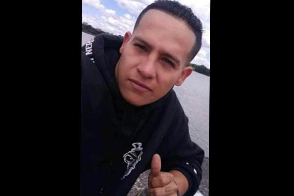 Germán Puentes fue a recoger a su esposa y recibió un disparo en la cabeza