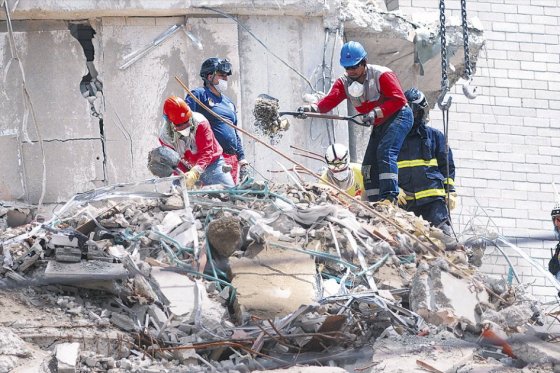 Minvivienda preocupado por torre de Space vecina a la que colapsó