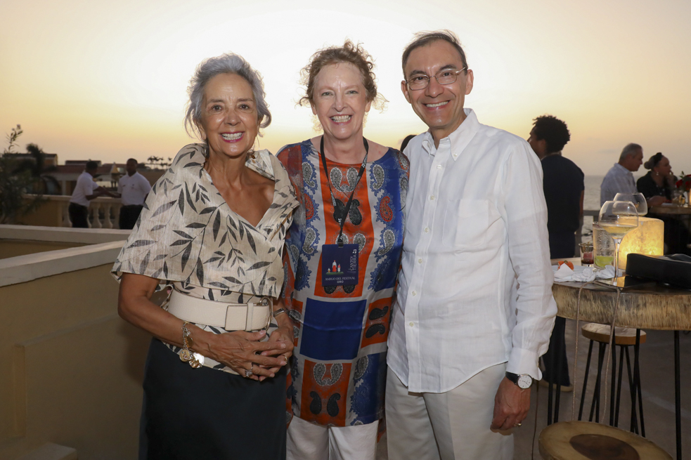Claudia Rey Claudia Saenz y Juan Carlos Varón