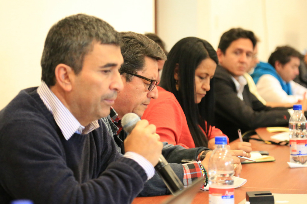 Líderes sociales median en crisis con el Eln