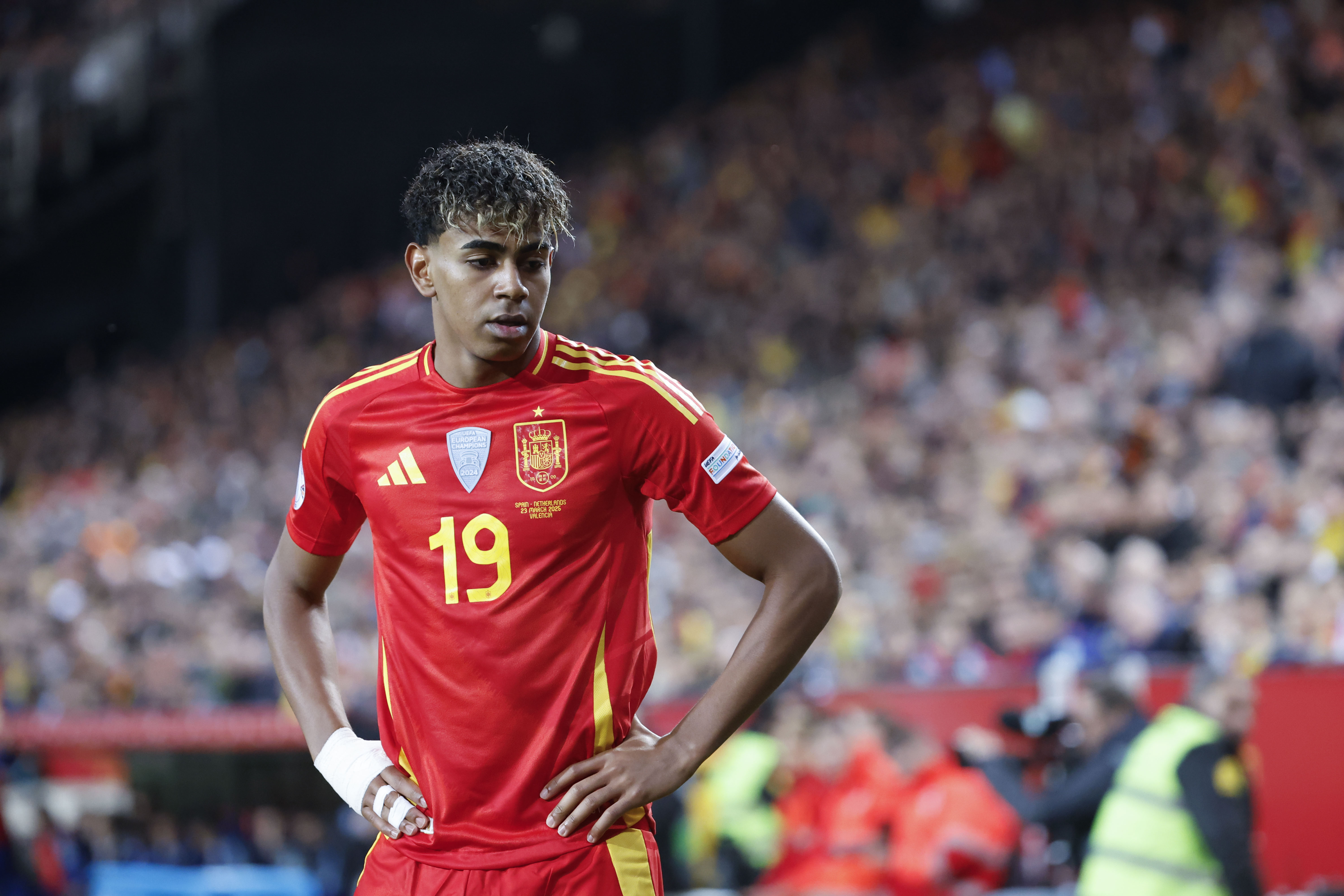 VALENCIA, 23/03/2025.- El delantero de la selección española Lamine Yamal, durante el partido de vuelta de los cuartos de final de la Liga de Naciones que las selecciones de España y Países Bajos disputan este domingo en el estadio de Mestalla, en Valencia. EFE/Ana Escobar