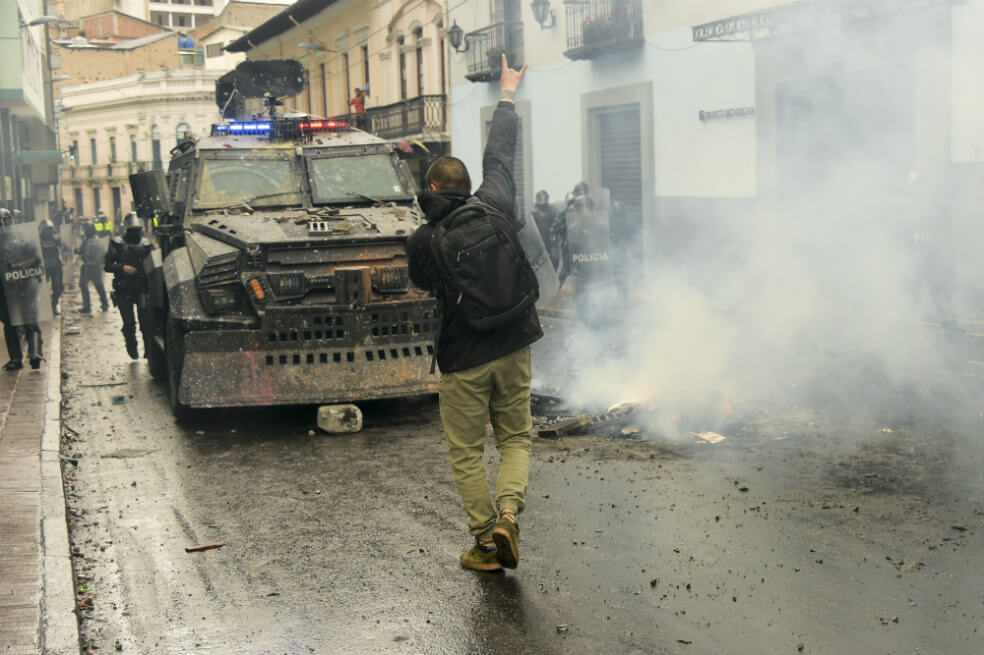 Ecuador: Manifestantes mantienen bloqueos en las carreteras del país y zonas limítrofes