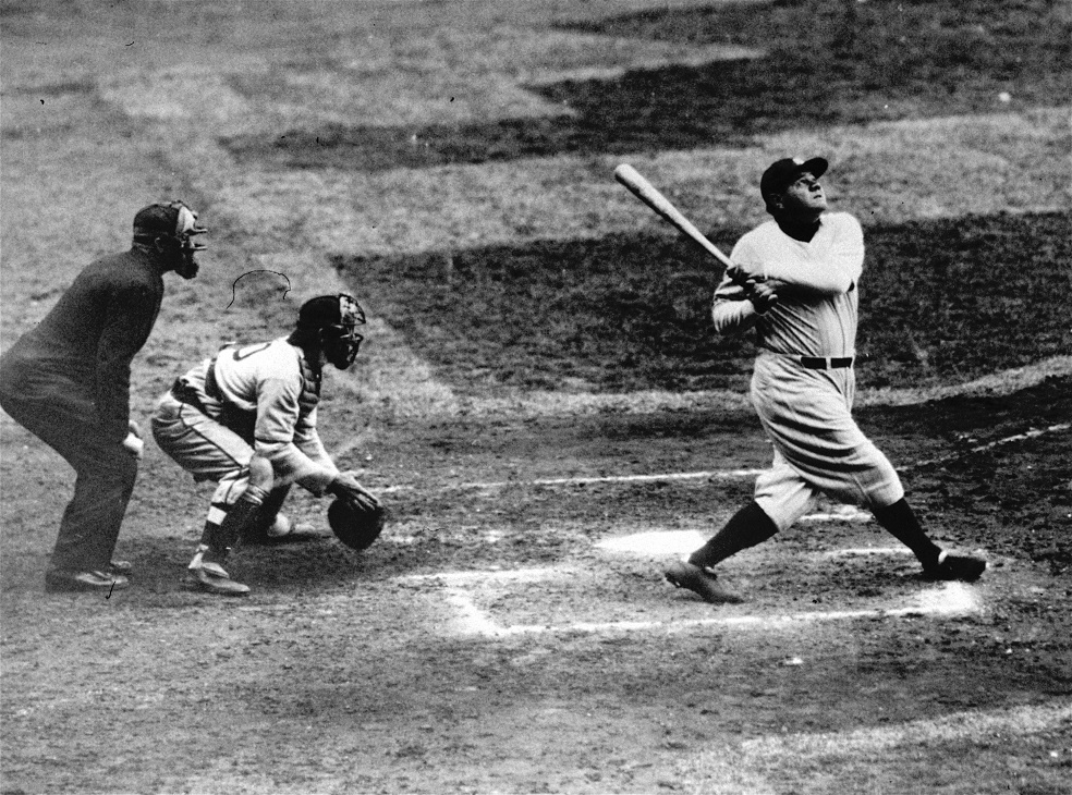 Babe Ruth (derecha) jugó 14 temporadas para los Yankees de Nueva York entre 1920 y 1934.