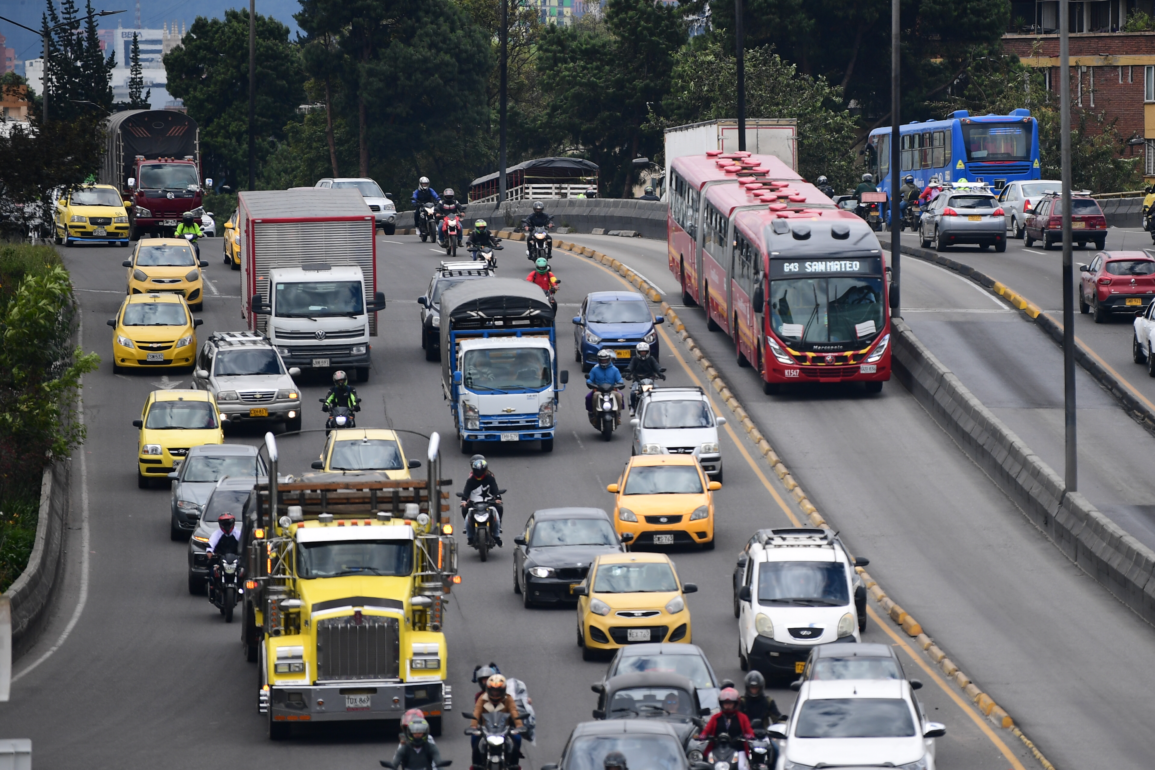 Movilidad hoy, 14 de mayo: tras protestas, se normaliza el tránsito en la Calle 13