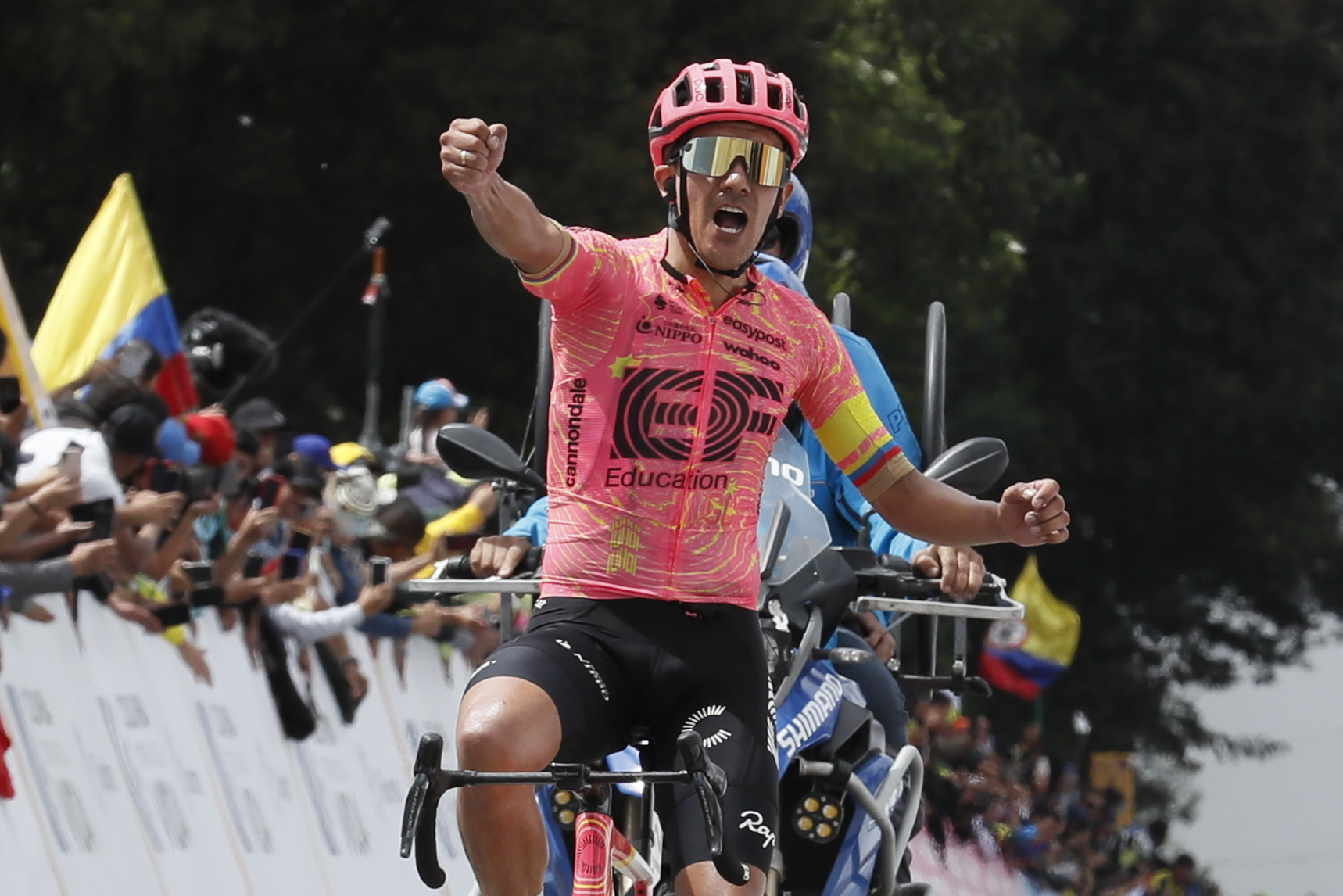 ¡Richard Carapaz, el vencedor de la etapa reina del Tour Colombia 2024!
