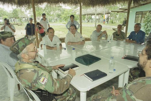 Del fallido proceso de paz en el Caguán a la Seguridad Democrática