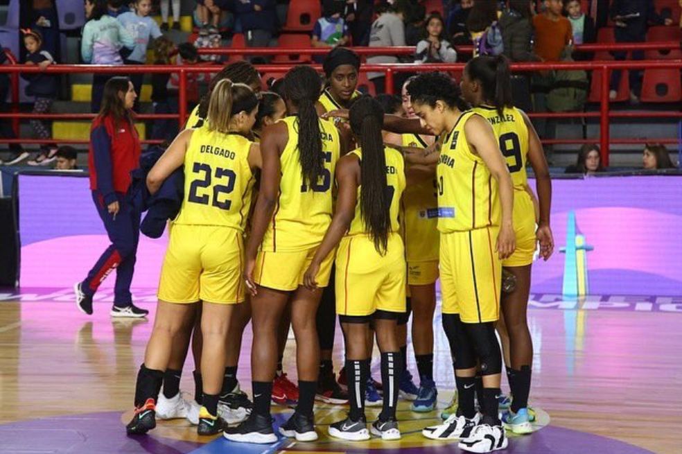 La selección femenina de baloncesto en las clasificatorias a la Americup.