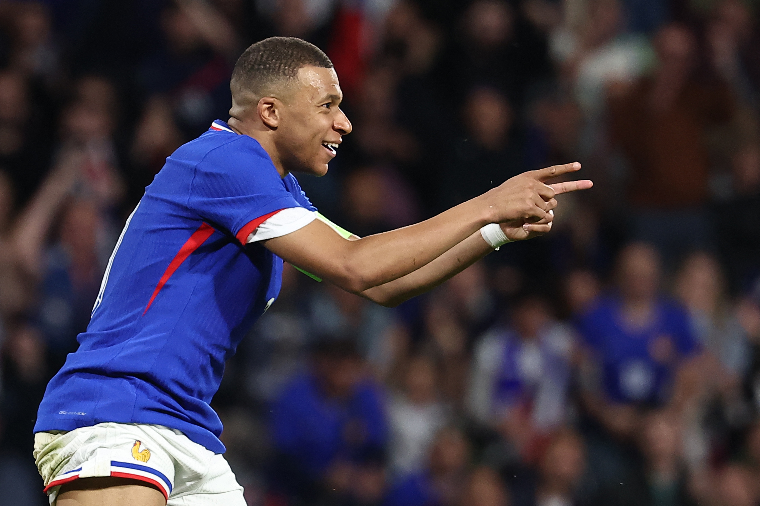Mbappé cumple con la selección de Francia y emociona a los hinchas del Real Madrid