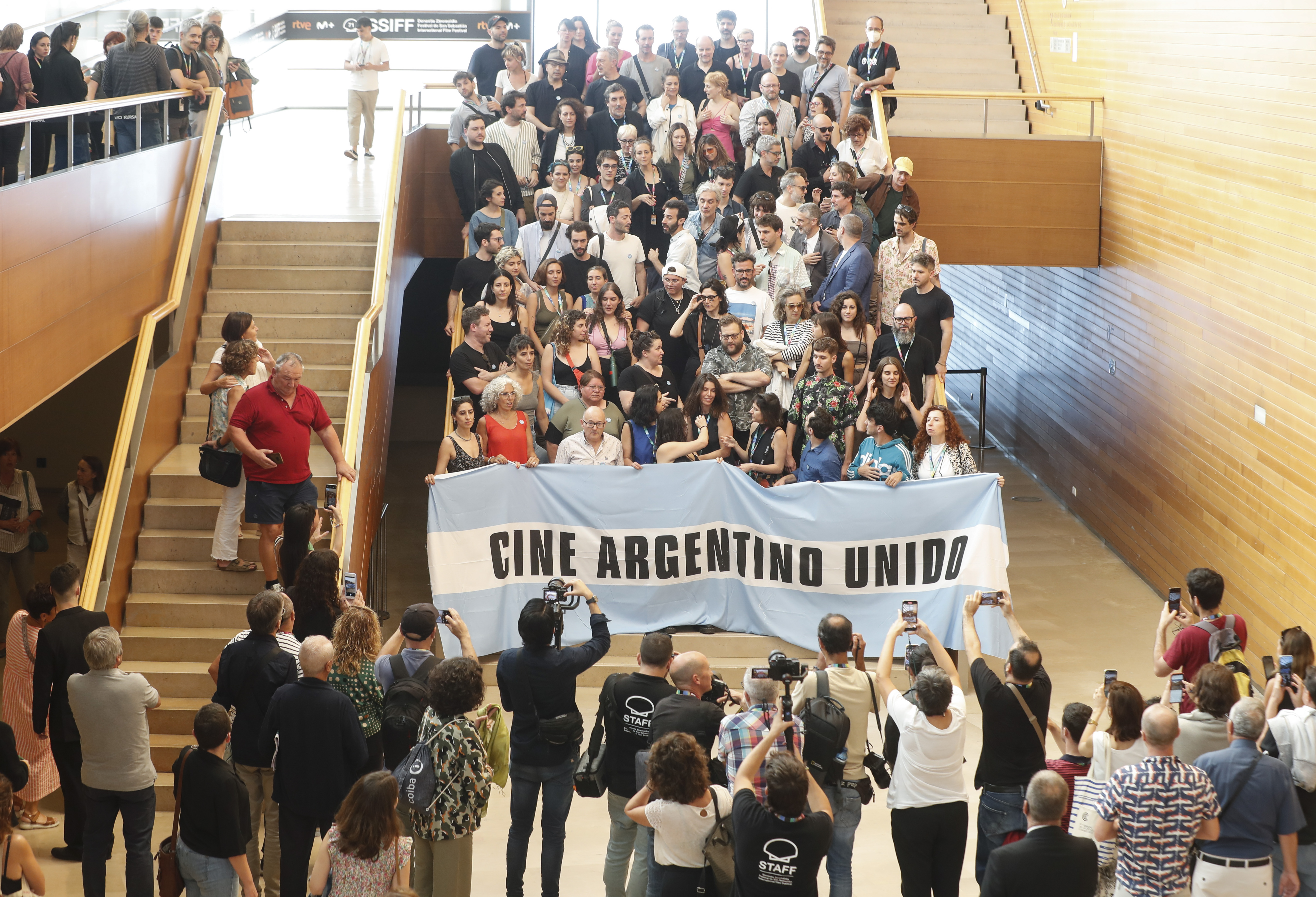 Cineastas argentinos llevan al Festival de San Sebastián su lucha contra Javier Milei