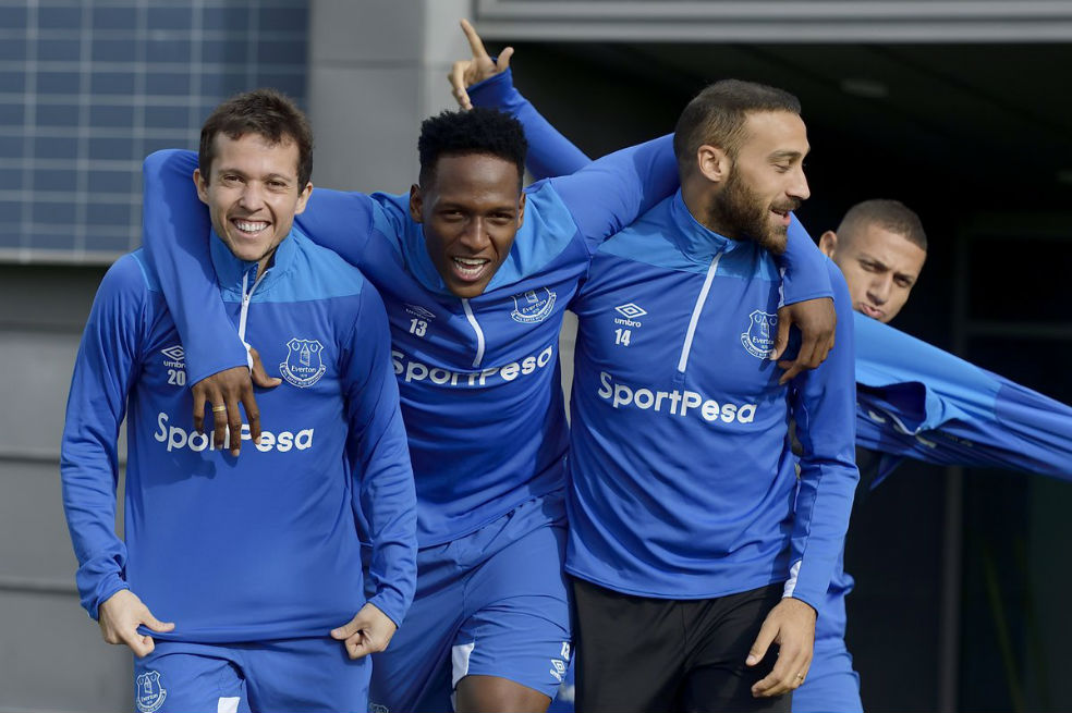 “Yerry Mina está mejorando día a día”: técnico del Everton