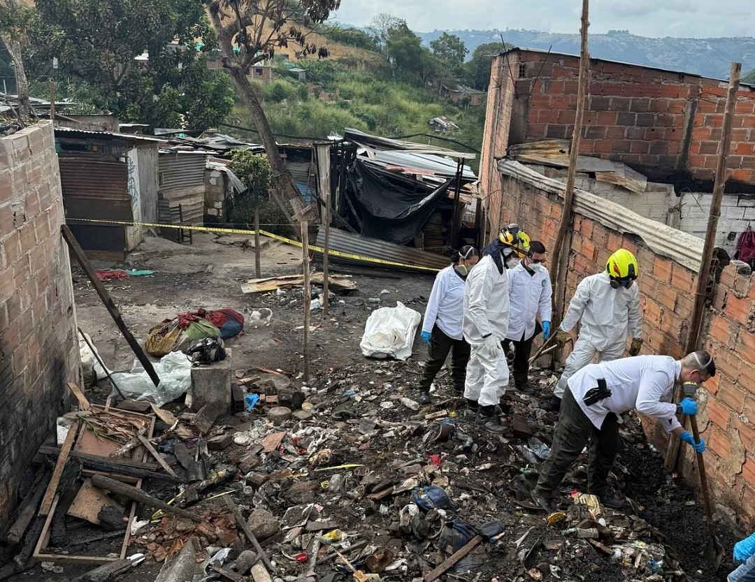 Hallaron el cuerpo calcinado de mujer desaparecida en incendio en Bucaramanga