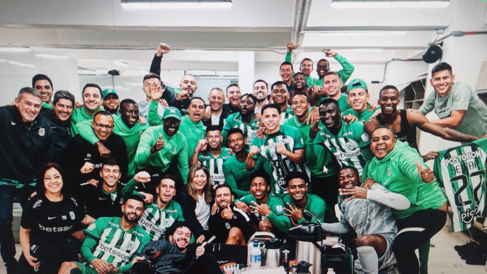 Una copa más