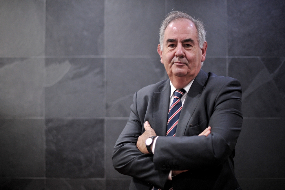 «A 8.000 kilómetros de distancia no puede haber lobby político»: Álvaro Gil