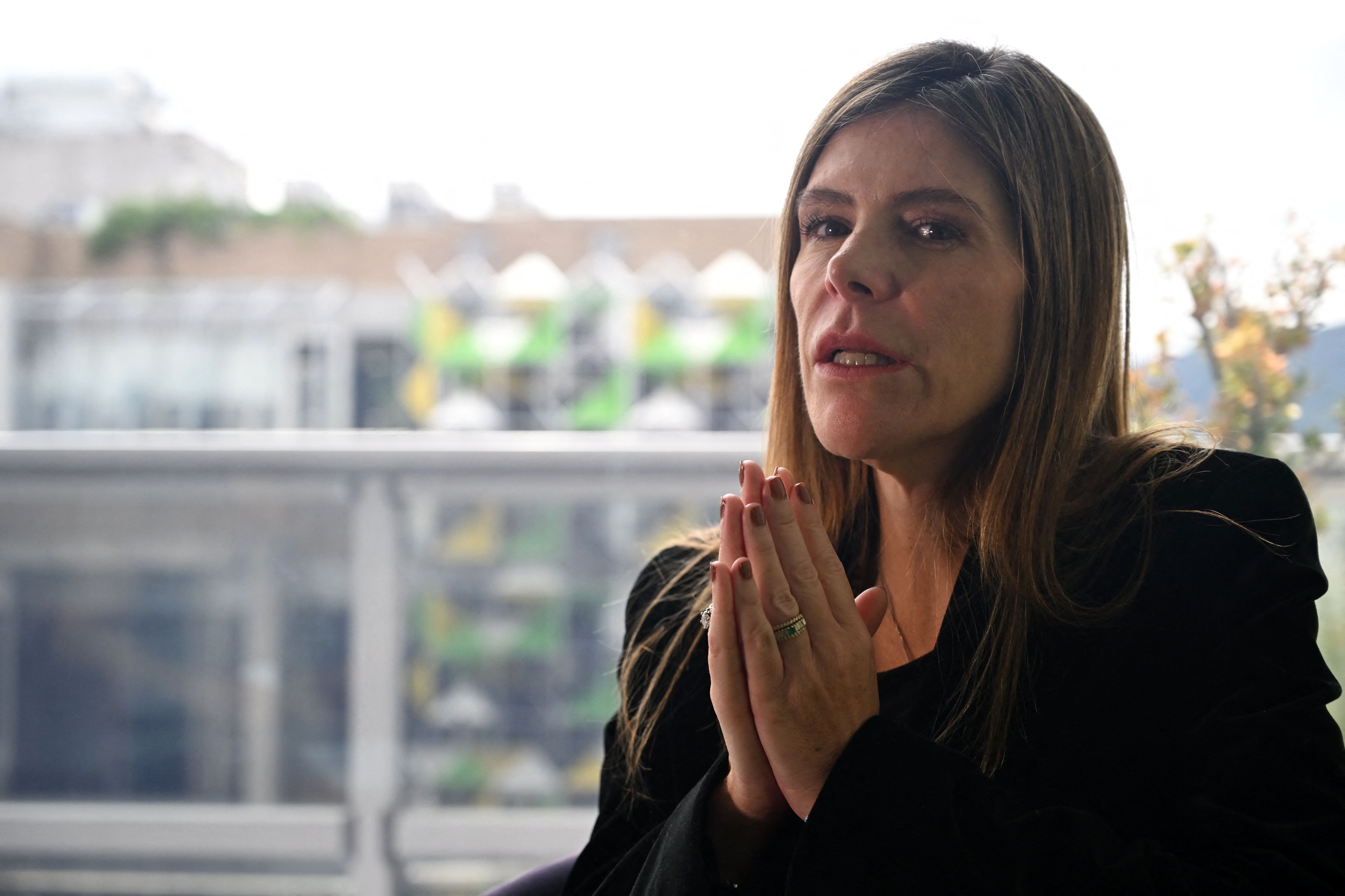 “A nadie le conviene vivir en un país violento”: hermana de Miguel Uribe