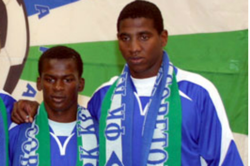 Carlos Darwin Quintero y Juan Carlos Escobar, en 2007, cuando jugaron con el Krylia Sovetov, de la Liga Premier de la Federación Rusa, basado en Samara, hoy sede mundialista. 
/ Archivo