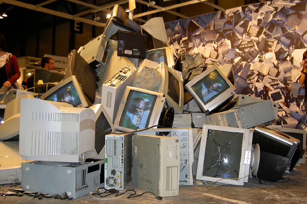 Basura electrónica, un problema en Asia