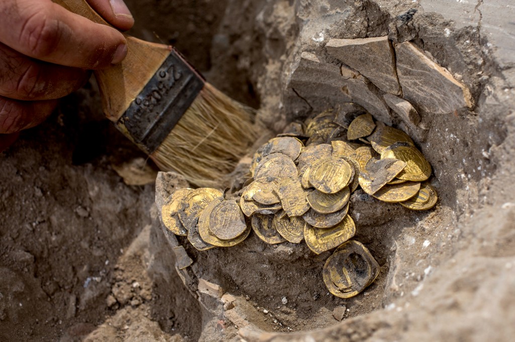 Arqueólogos encuentran tesoro islámico de hace 1.100 años