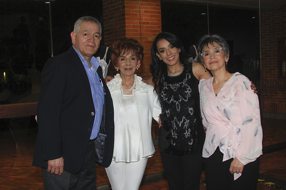Henry Santana-Rosa Helena Santana-Monica Pcheco-Janeth Santana