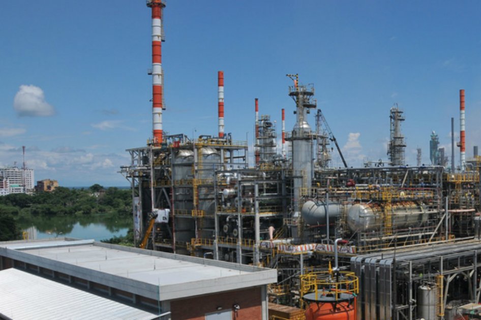 Producción petrolera en marzo supera el millón de barriles