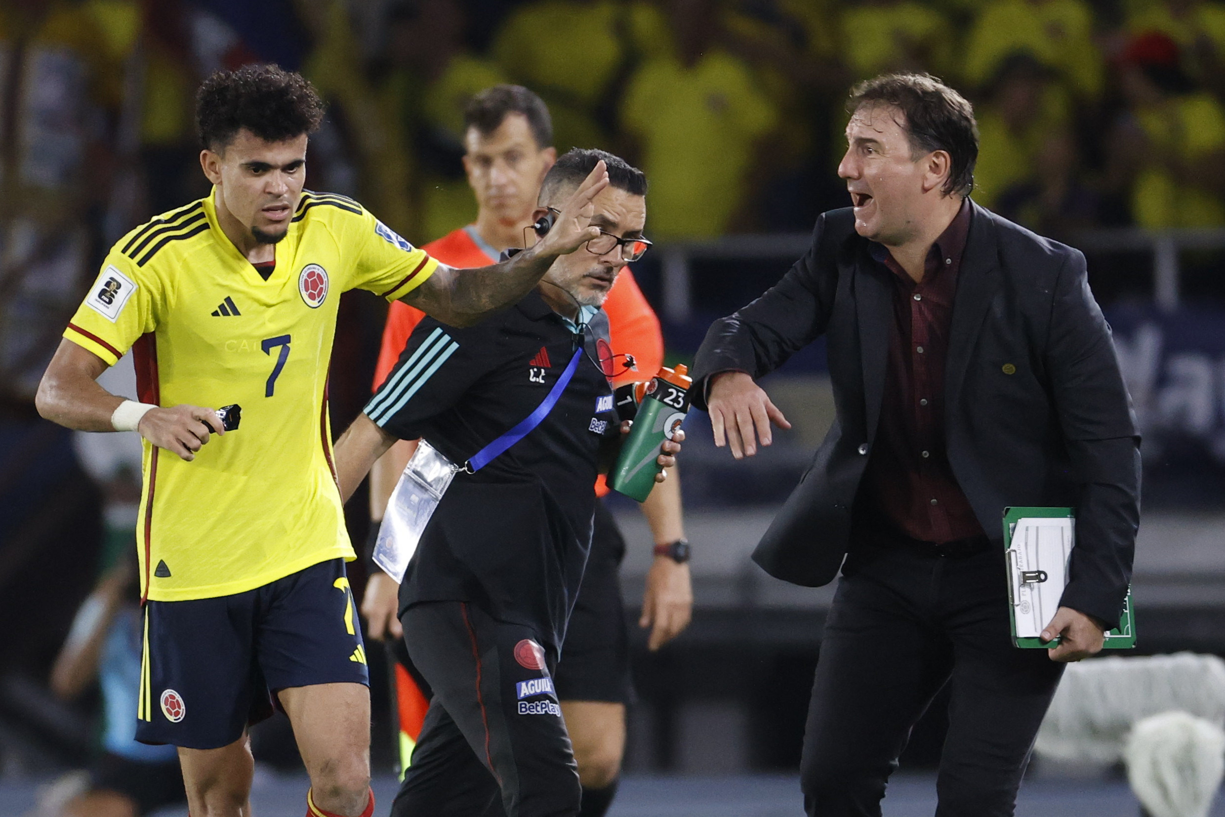 Columna de Antonio Casale: Razón o emoción