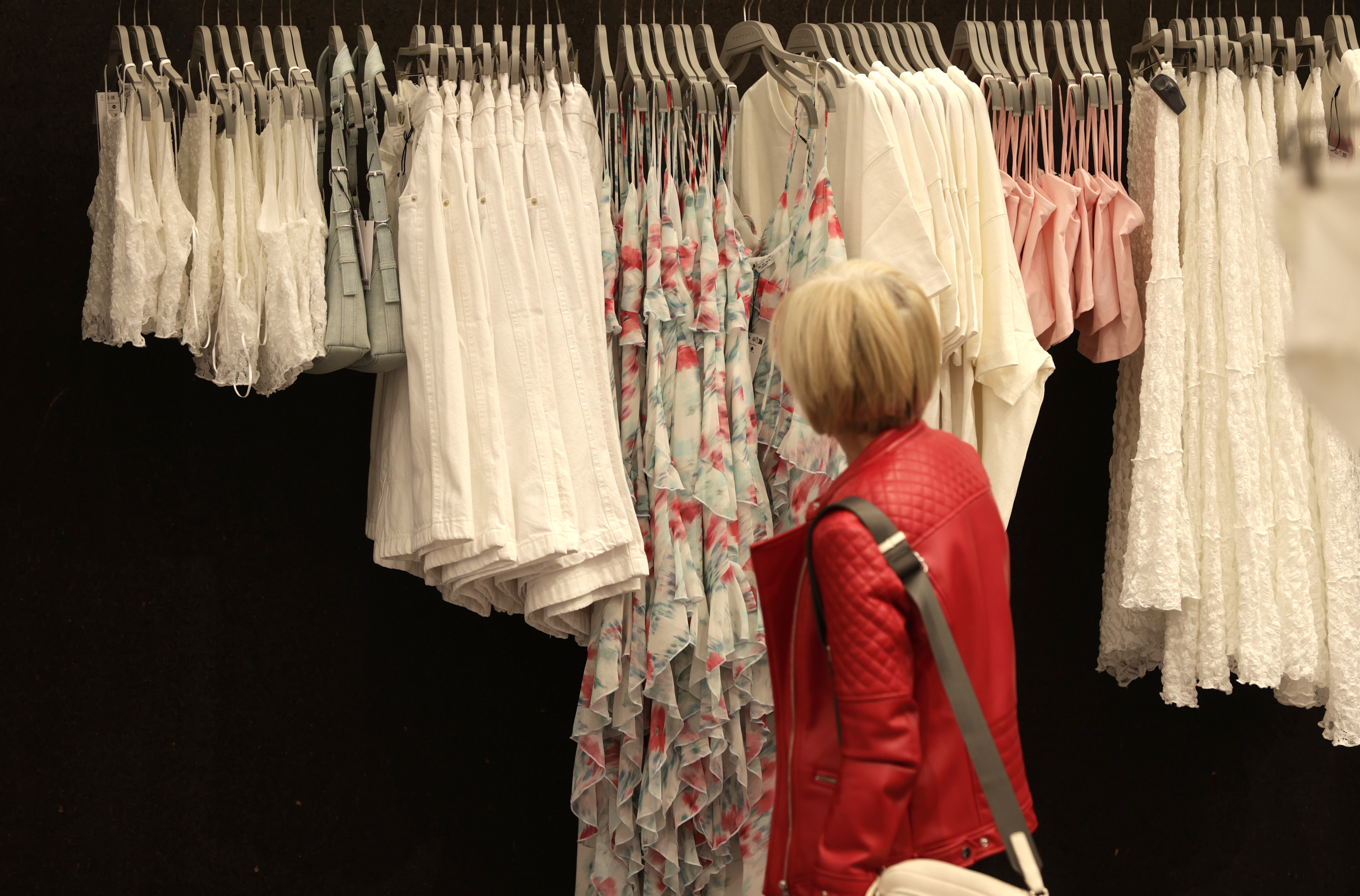 Inditex (Zara) consigue un nuevo semestre récord pese a la competencia